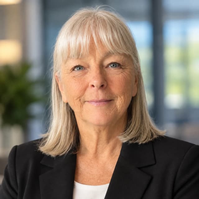 Donna Hartwig, Senior Coding Specialist